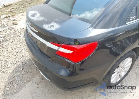 2014 Chrysler 200 Limited z USA, uszkodzony, nr VIN 1C3CCBCG3EN237914